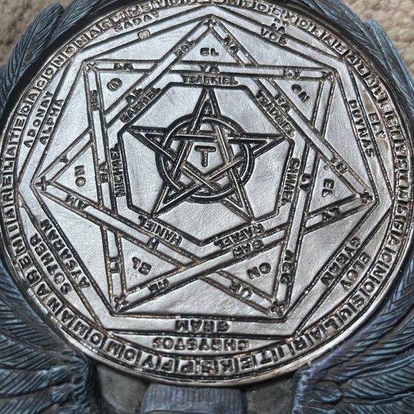 Hand Mirror - Picture 6 of 7